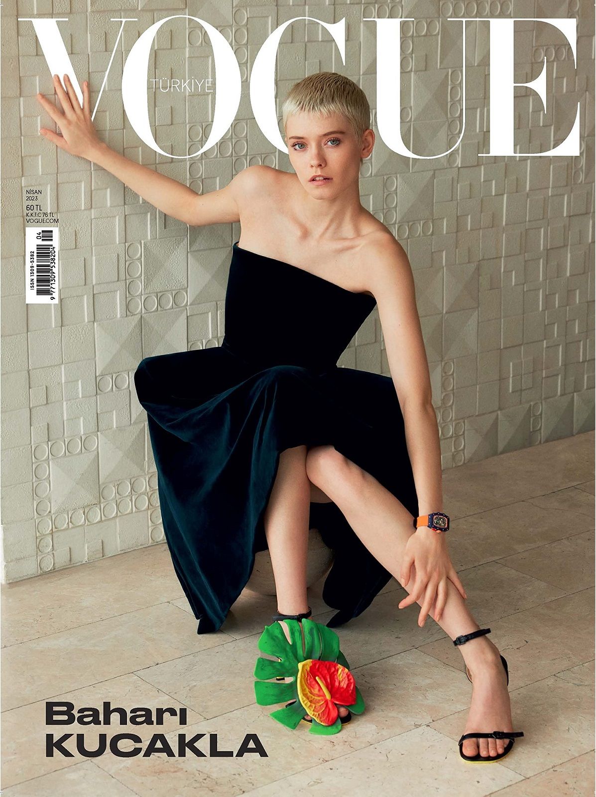 Vogue Türkiye Dergi Yıllık Abonelik  (Mayıs 2025 - Nisan 2026)